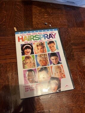Hairspray (Widescreen) DVD - White Cover
